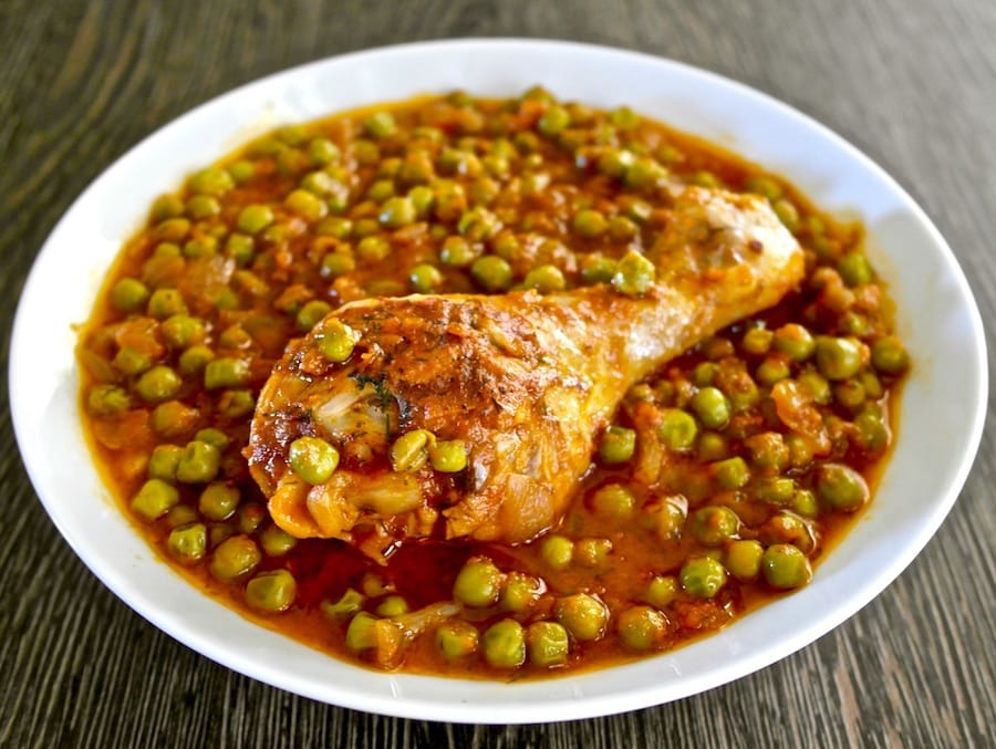 One Pot Greek Chicken and Peas Kotopoulo me Araka