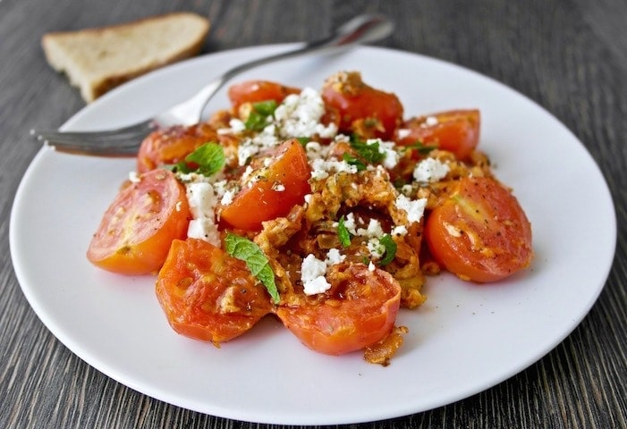 Recipe for Greek Style Scrambled Eggs With Saffron