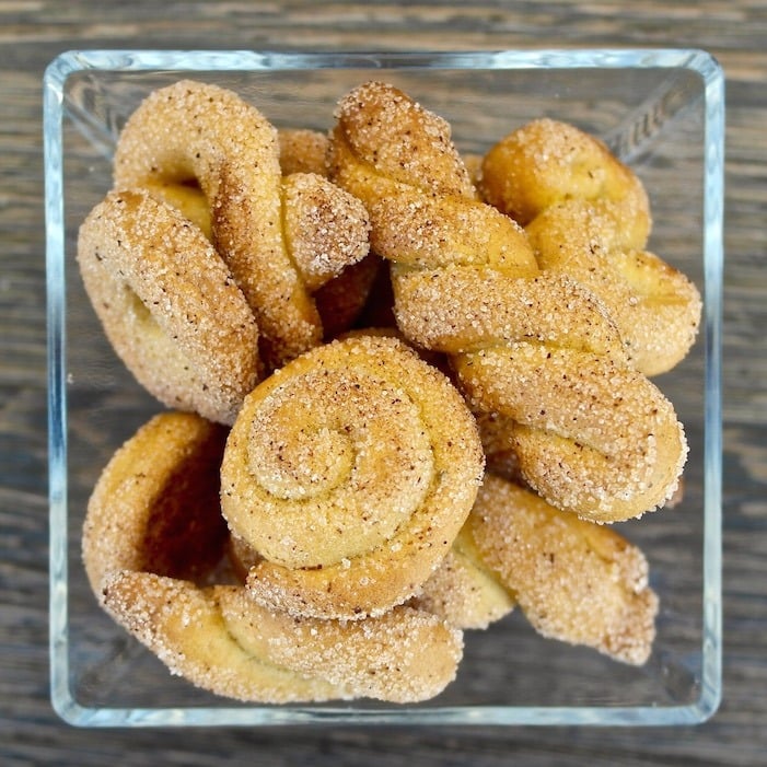 Greek olive oil cookies koulourakia | Olive Tomato