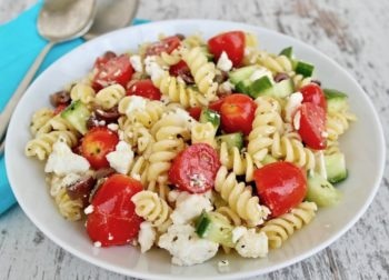 Classic Greek Pasta Salad - OliveTomato.com