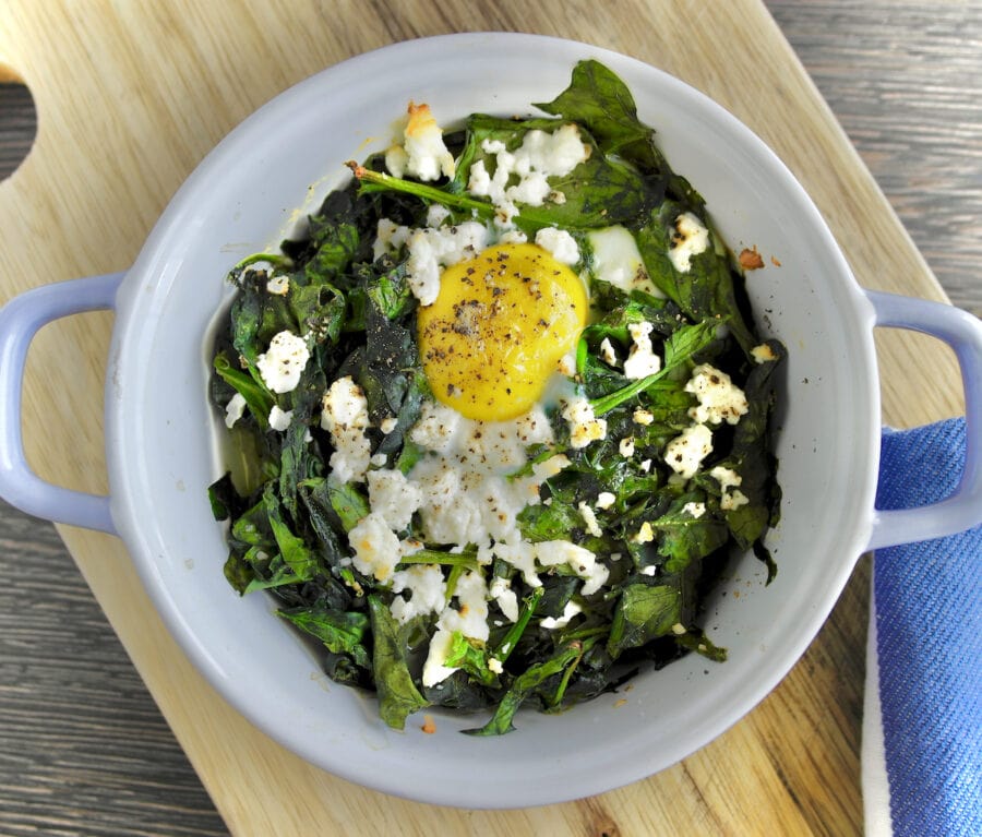 Baked eggs and spinach