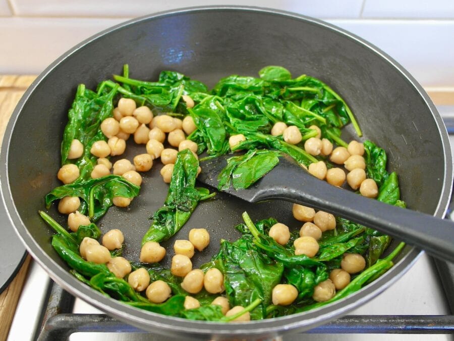 Traditional Spanish Spinach with Chickpeas (Garbanzos con Espinacas) 07